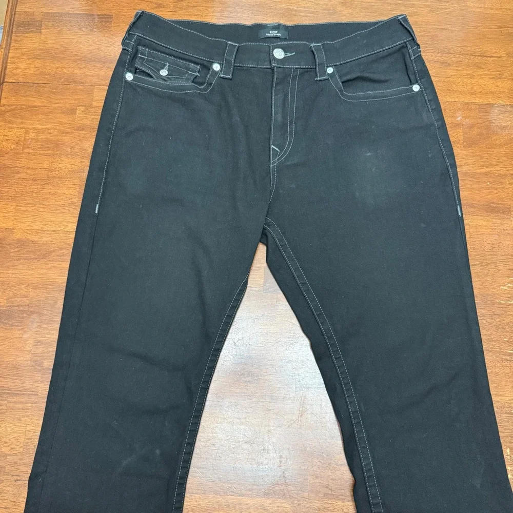 True Religion Ricky Relaxed Straight Jeans Mens 36‎ Black Contrast Stitch Flap